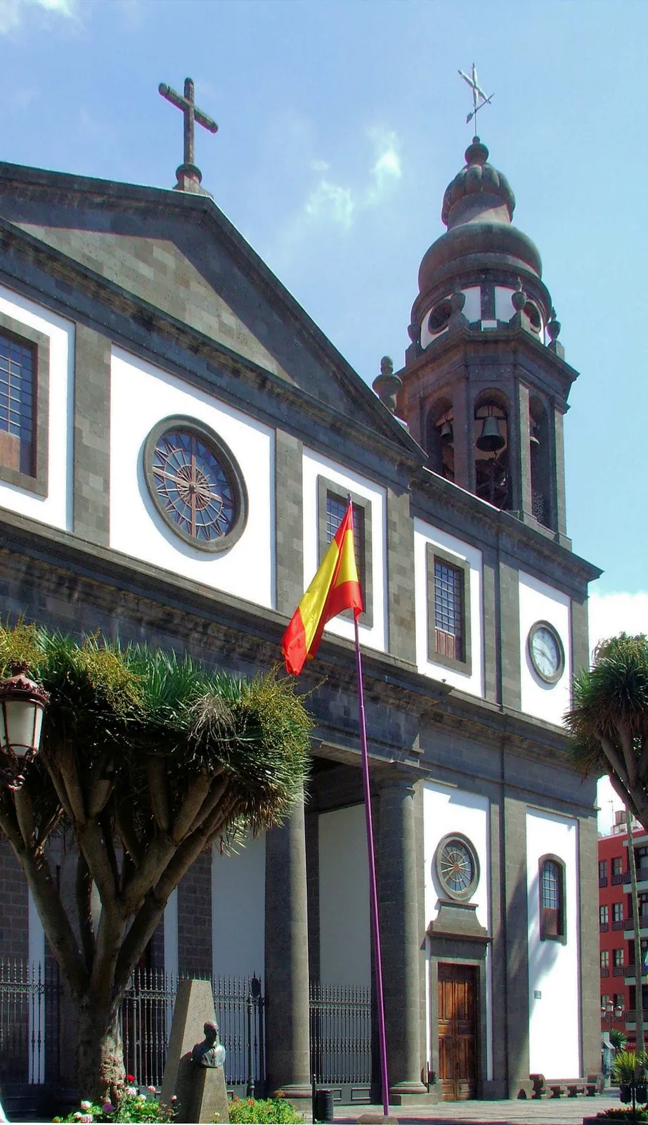 Fachada de la Catedral de Nuestra Señora de los Remedios