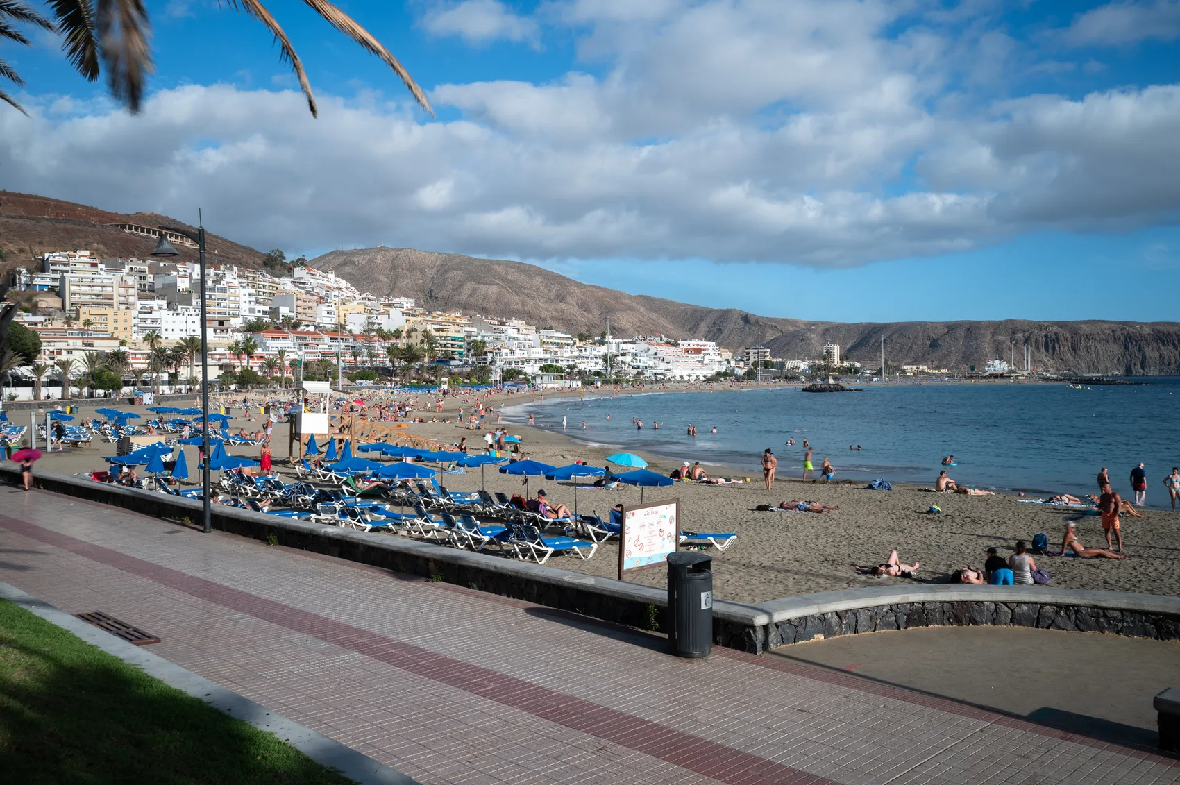 Las Vistas beach in Arona