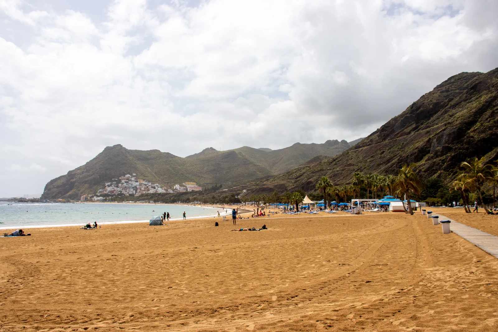 Playa de Las Teresitas